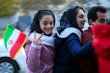  شادی مردم مشهد بعد از برد تیم ملی ایران