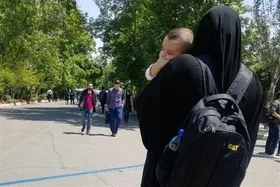 مادران دانشجو به ازای هر فرزند، ۵ نیم&zwnj;سال سنوات مازاد دریافت می&zwnj;کنند