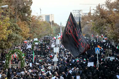 تشییع با شکوه 3 شهید مدافع امنیت در مشهد