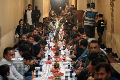 افطاری در کوچه گلچینان یزد