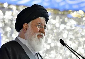 آیت&zwnj;الله علم&zwnj;الهدی: روحانیت نباید ژست حکومتی بگیرد