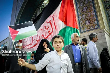 اجتماع همبستگی با جبهه مقاومت فلسطین در صحن قدس حرم مطهر رضوی