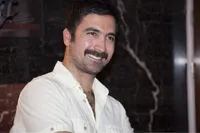 سریال «عمارت» کریم امینی با داستانی متفاوت به نمایش خانگی می‌آید