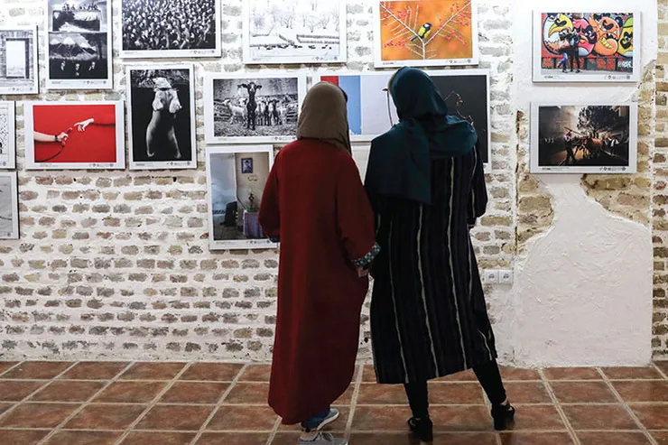 در گلستانه چه بوی علفی می‌آید