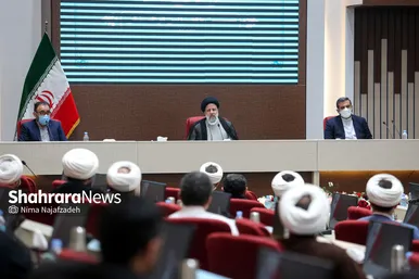 نشست رئیس جمهور با فعالان فرهنگی خراسان رضوی