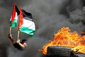 ایستاده در مقابل اشغال