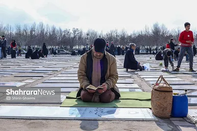 گزارش تصویری | زیارت اهل قبور در آخرین پنجشنبه سال