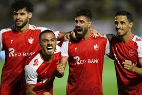 ویدئو | ورود اتوبوس&zwnj;های پرسپولیس و استقلال خوزستان به ورزشگاه شهدای شهر قدس (۲۸ مرداد ۱۴۰۵)