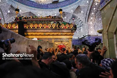 گزارش تصویری | حضور سیدعباس عراقچی، وزیر امور خارجه ایران در حرم مطهر حضرت ابوالفضل‌العباس(ع) در روز اربعین حسینی