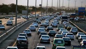ترافیک در جاده&zwnj;های مشهد پرحجم و نیمه سنگین است (۱۱ فروردین ماه ۱۴۰۲)