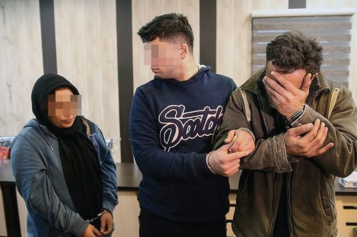 سرقت ۱۶ میلیارد ریالی در مشهد با یک کلنگ!