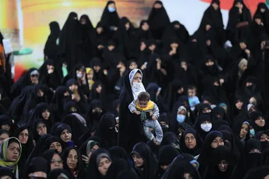 مراسم چله دعای عهد در جوار مزار شهدای گمنام