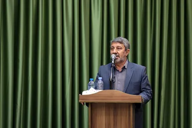 دیدار خبرنگاران و اصحاب رسانه با آیت الله علم الهدی به مناسبت روز خبرنگار