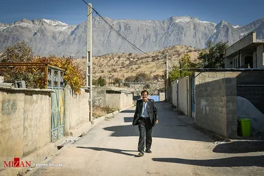 زندگی در سی سخت یک سال پس از زلزله