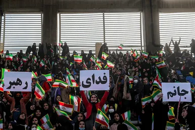    جشن بزرگ دختران انقلاب با عنوان 