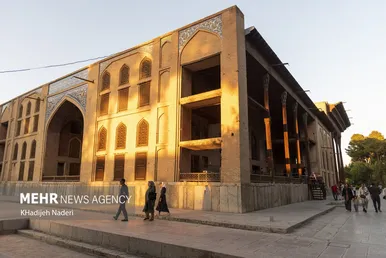 ایران زیباست | کاخ چهلستون اصفهان