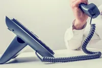 مزاحمت تلفنی پیرزن همدانی با هزار تماس با اورژانس