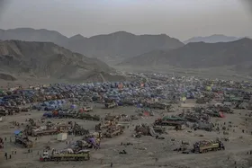 وزارت کشور پاکستان از اخراج بیش از ۵۰۰ هزار مهاجر افغانستانی خبرداد
