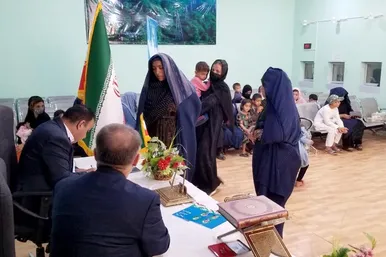 حضور پرشور زنان ایرانی ساکن افغانستان در پای صندوق‌های رأی