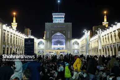 تحویل سال ۱۴۰۲ در حرم مطهر امام رضا (ع)
