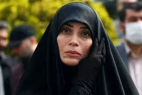 الهام چرخنده: رهبر انقلاب یک مکتب است