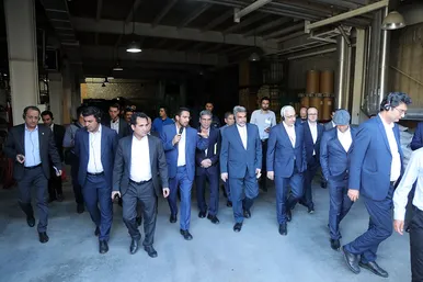 بازدید رییس سازمان بورس و ارواق بهادار از چند واحد صنعتی در مشهد