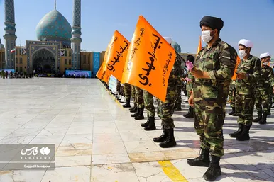 صبحگاه مشترک نیرو‌های مسلح در مسجد جمکران
