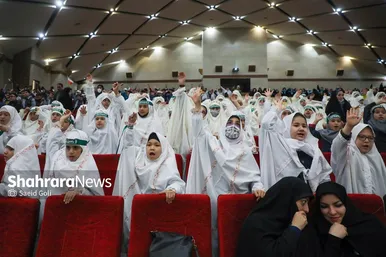 مراسم اختتامیه عهد کودکان دبستانی با حاج قاسم سلیمانی