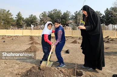 پویش سراسری درخت‌کاری در بوستان جهانشهر