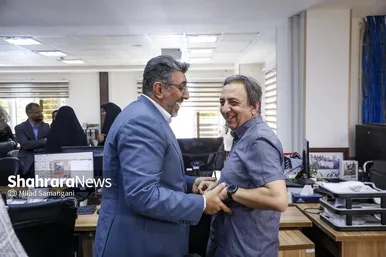 گزارش تصویری | بازدید مدیران شهری از روزنامه شهرآرا به مناسبت شانزدهمین سالگرد انتشار این روزنامه