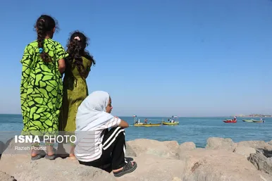 گزارش تصویری | تشییع پیکر شهید «قدرت زرنگاری» - جزیره هرمز