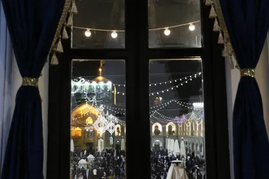 حرم مطهر امام رضا (ع) در نیمه شعبان