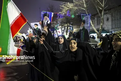 گزارش تصویری | مشهد ایستاده در کنار مدافعان وطن - ۳