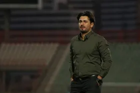 دقیقی به پیکان نزدیک شد