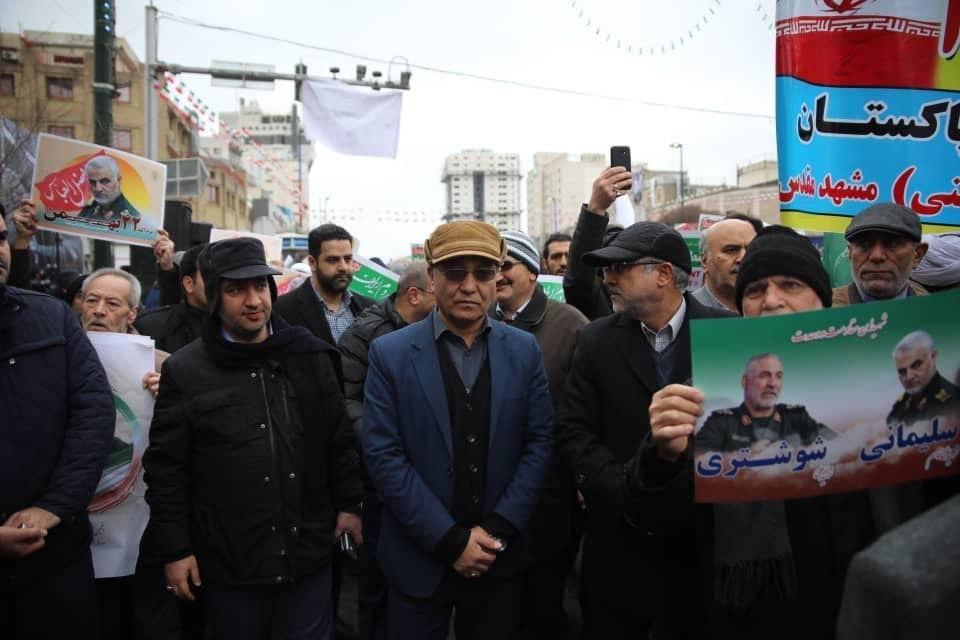 آغاز چهل و یکمین حضور پرشور مردم انقلابی مشهد در راهپیمایی ۲۲ بهمن