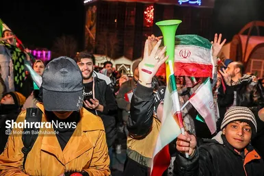 شادی مردم مشهد بعد از برد تیم ملی ایران مقابل ژاپن
