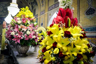چراغانی و گل آرایی حرم مطهر رضوی به مناسبت میلاد امام رضا (ع)