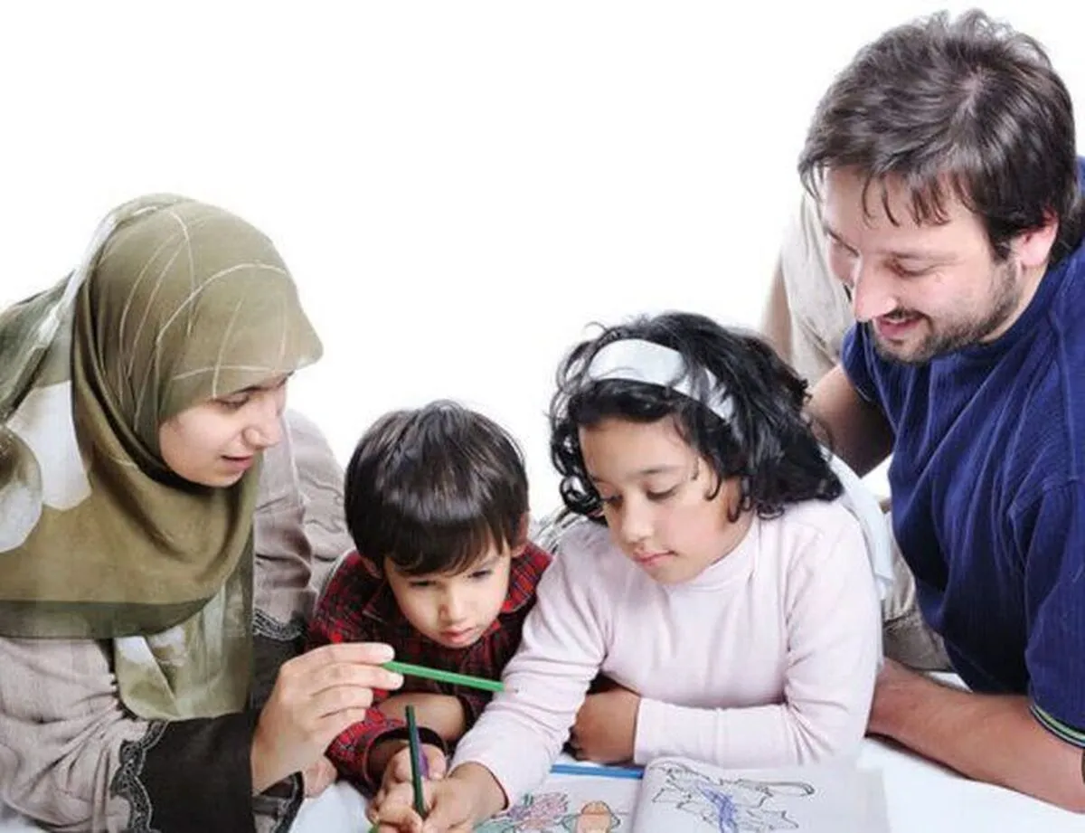 لزوم رعایت اصل تعادل در هنگام نشان دادن مهر و محبت به کودک