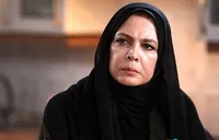 نصب سنگ مزار مرحوم بیتا فرهی + عکس