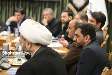 جلسه قرارگاه مرکزی خدمت رسانی به زائرین حرم مطهر رضوی