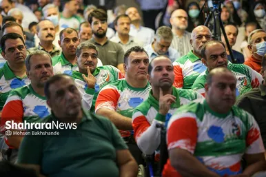 تجلیل از مدال‌آوران پاراالمپیکی