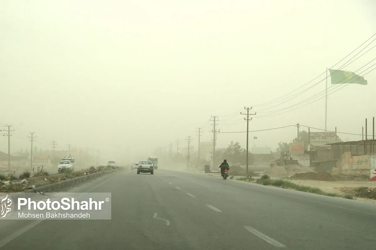 ۳۳۰ نفر در پی طوفان در سیستان راهی مراکز درمانی شدند