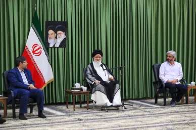 دیدار مسئولان و خبرنگاران شهرآرا با امام جمعه مشهد