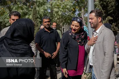 عکس‌هایی از حضور جمعی از سینماگران در قطعه هنرمندان