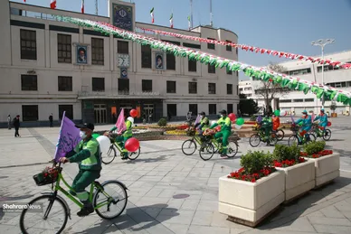 کاروان‌های گل دوچرخه‌سوار منتظران بهار