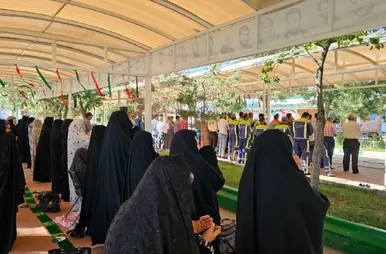 تصاویری از اقامه نماز عید سعید قربان در گلزار مطهر شهدای آرامستان بهشت رضا (ع)