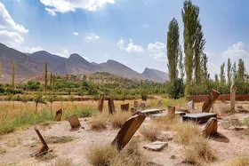 نگاهی به چرایی و چگونگی طرح انتقال سنگ قبر&zwnj;های تاریخی روستای گاه
