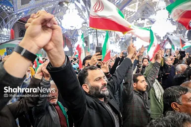 اجتماع مردمی «وعده صادق» در حرم مطهر رضوی
