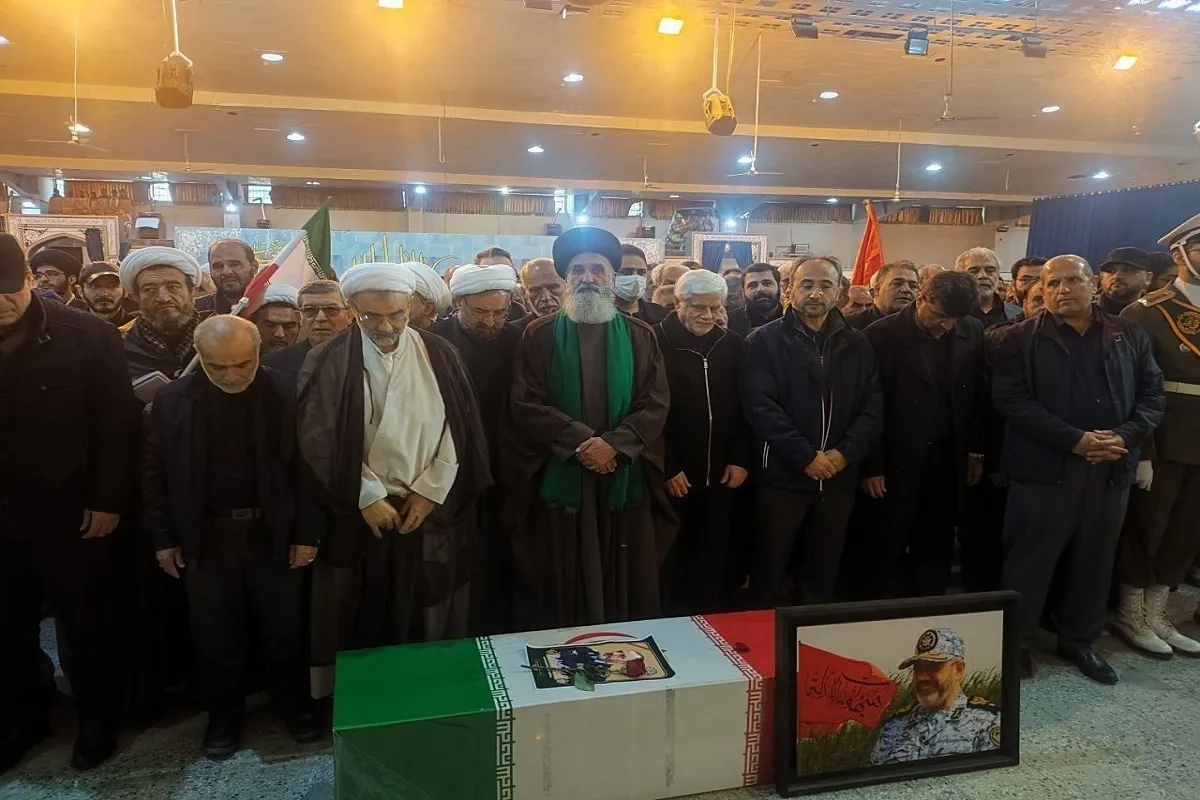 مراسم تشییع و تدفین پیکر «سرلشکر شهید عزیز نصیرزاده» وزیر دفاع، برگزار شد + فیلم