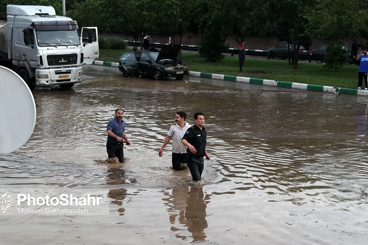 امدادرسانی هلال‌احمر به ۴۸۶ تن و ادامه عملیات امدادی در مناطق سیل‌زده مشهد (۲۷ اردیبهشت ۱۴۰۳)